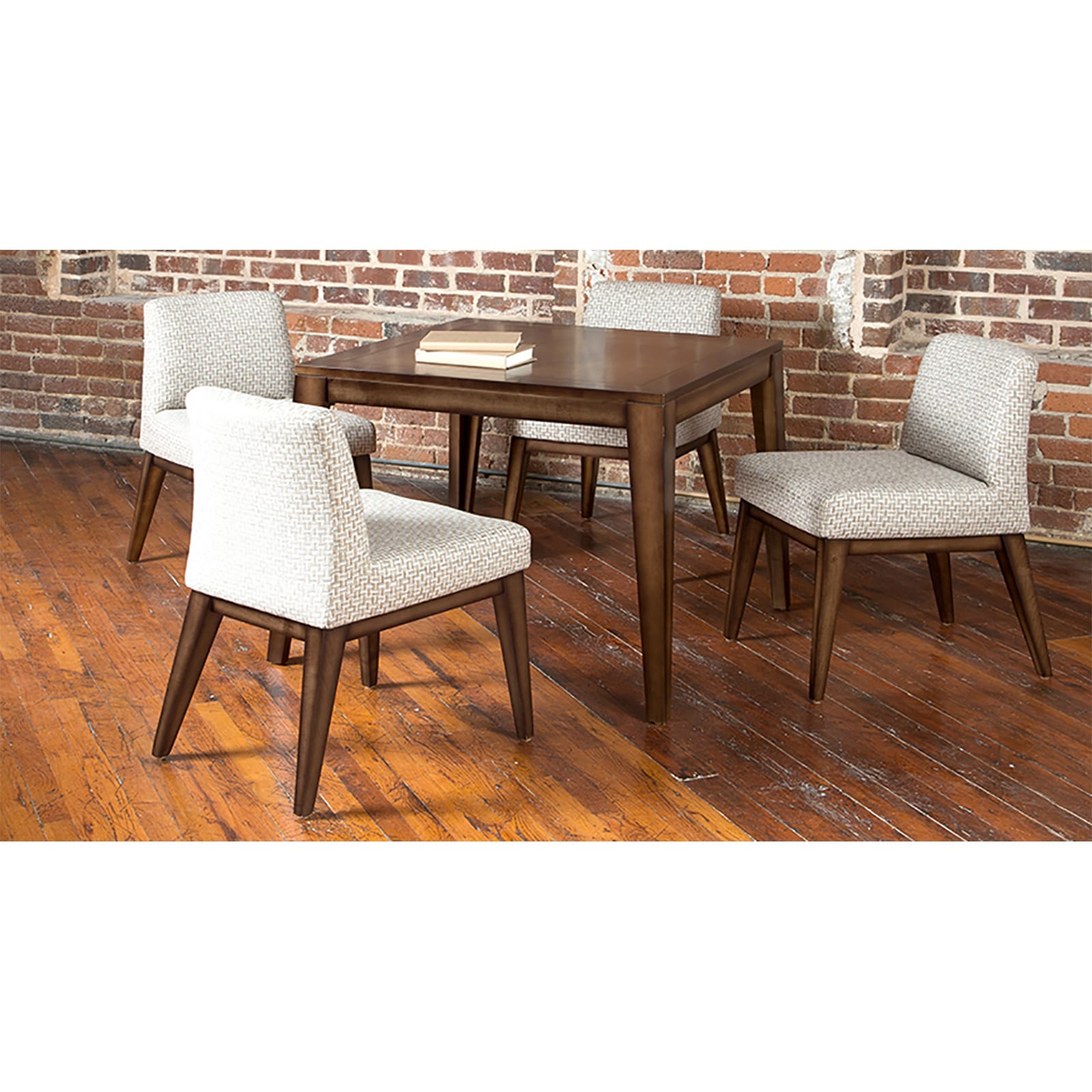 C2000 Chair